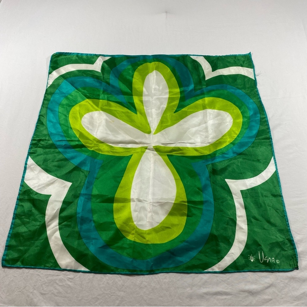 Vera Newman Handkerchief Scarf St. Patrick’s 4 Leaf Clover green white Irish